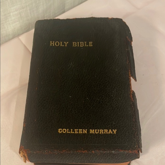 Vintage Holy Bible with Personalized Cover - Picture 1 of 5